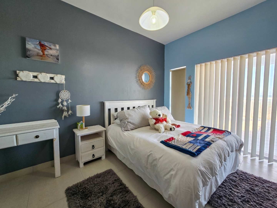 6 Bedroom Property for Sale in Stilbaai Oos Western Cape